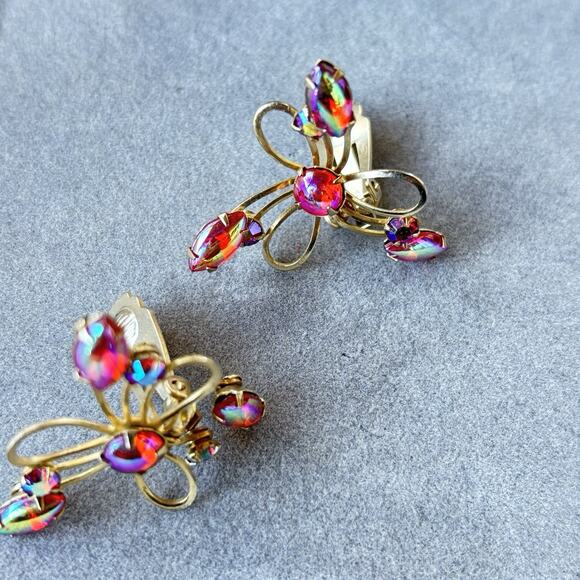 Vtg Pink Irridescent Aurora Borealis Prong Set Clip On Earrings Gold-tone - Picture 14 of 14